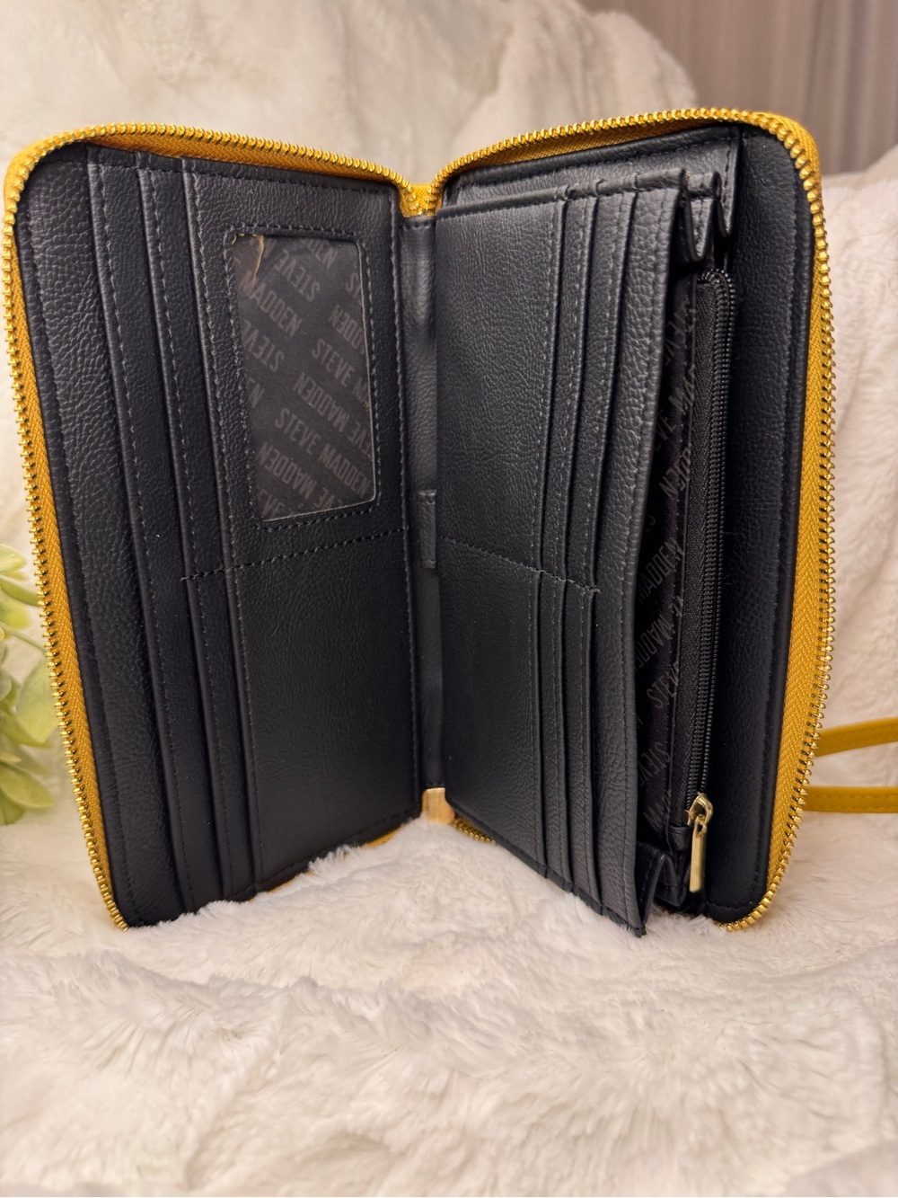 Steve Madden Mustard Yellow Wristlet Clutch with Gold Accent - Picture 3 of 5
